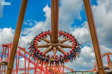 KORBIELÓW 2026 - WAKACYJNY HIT !!! Z wyjazdem do Energylandii, wycieczkami do Wiednia, na Słowację i do aquaparków. Ośrodek z basenem letnim. Kolonia 7-13 lat, obóz 14-18 lat.